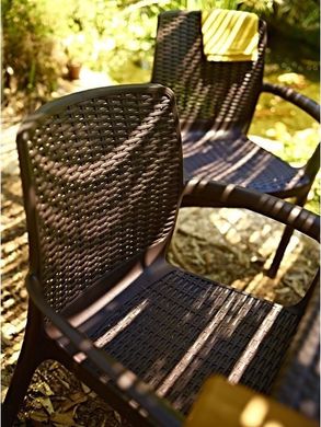 Садовый пластиковій стул Keter Bali Mono 230670 коричневый
